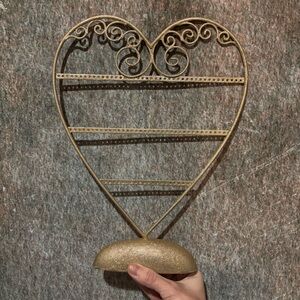 Gold Heart-Shaped Earring Display Decor